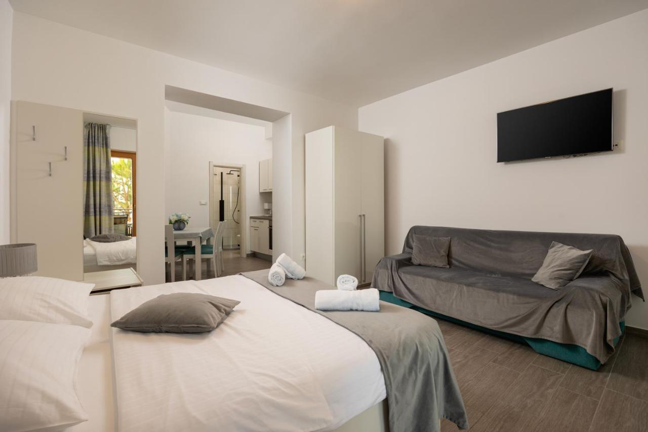 Apartments Lea Podstrana Exterior photo